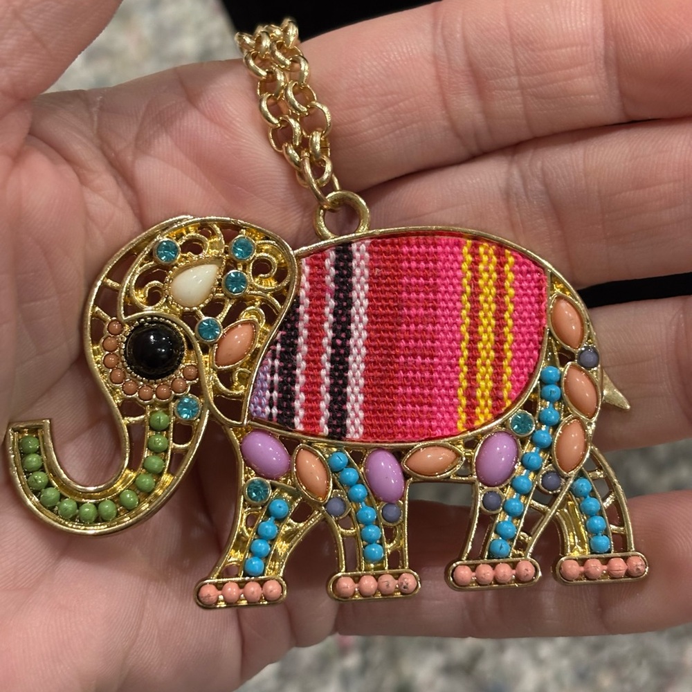 Decree Multicolor Beaded Elephant Pendant Necklace - Gold Chain - Picture 3 of 6